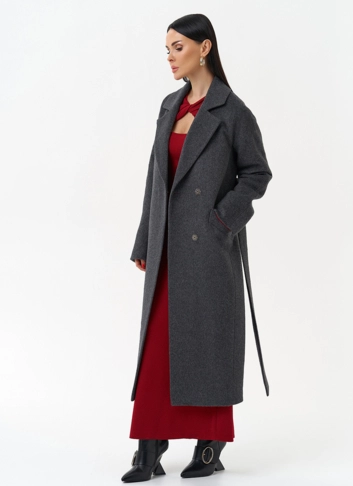 Длинное женское пальто с английским воротником