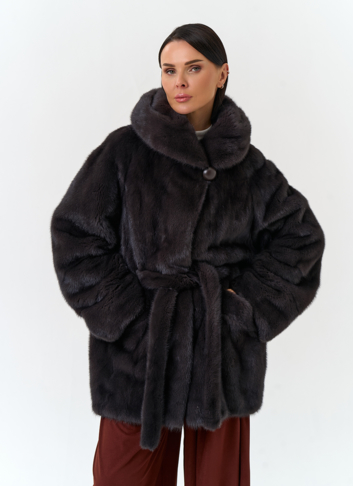 Шуба из меха норки с капюшоном