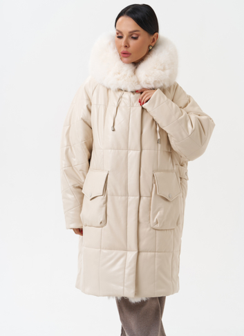 Пуховик из эко кожи с капюшоном из эко меха 