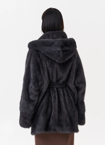Короткая норковая шуба с капюшоном фото