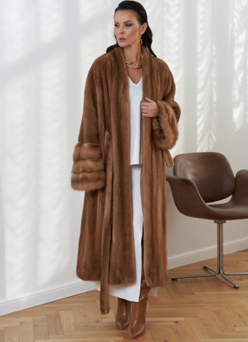 Женская шуба из скандинавской норки