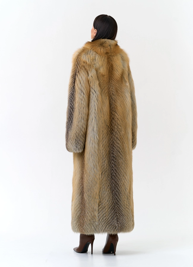 Длинная шуба из меха лисы модель № 33766 в кредит