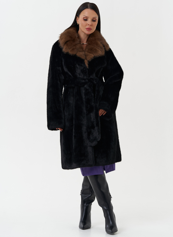 Шуба из эко меха с отделкой из искусственной куницы