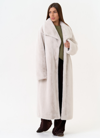 Длинная шуба из эко меха с отложным воротником