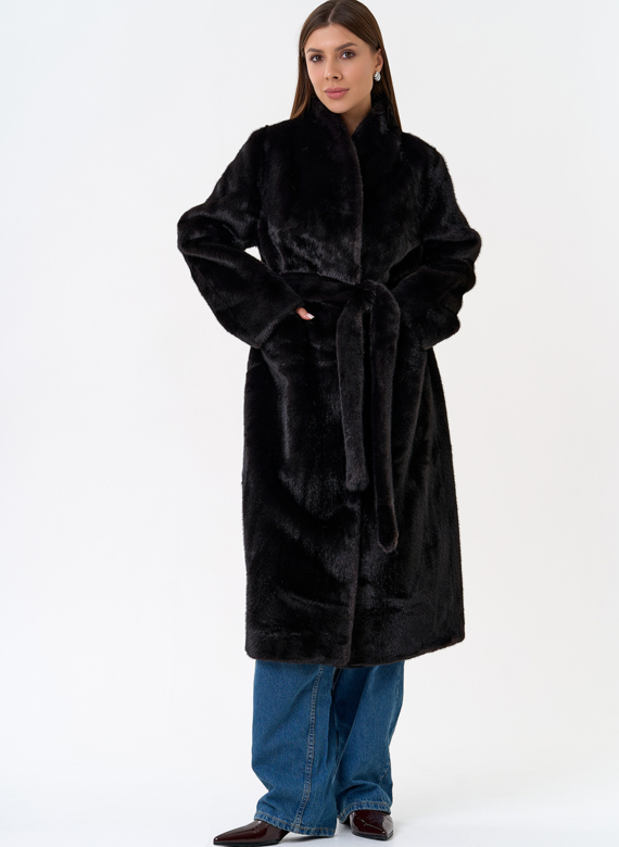 Женское пальто из эко меха с воротником шаль