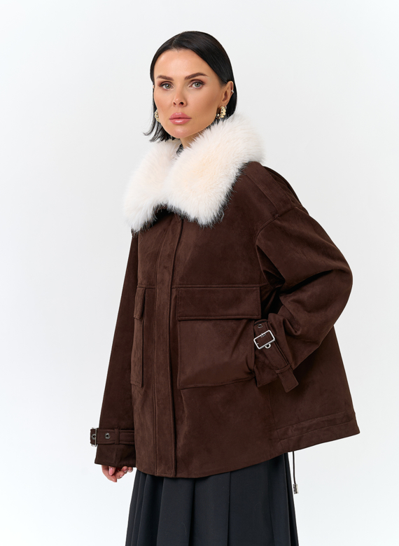 Женская куртка из эко замши с отделкой из эко меха