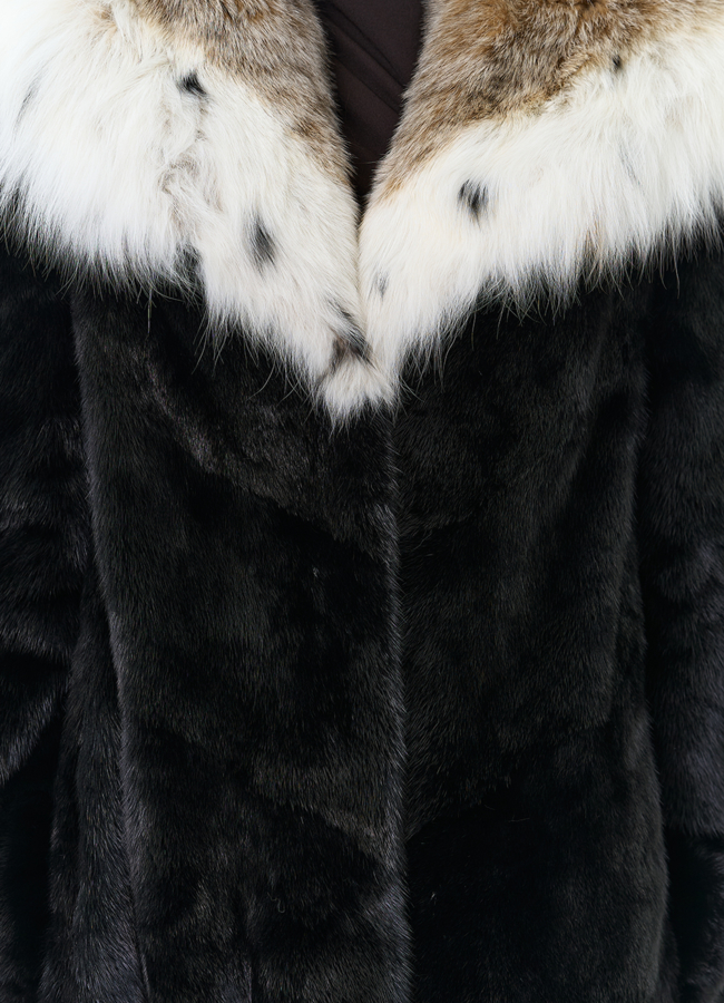 Норковая шуба черного цвета с рысью модель № 25004 универмаг малина