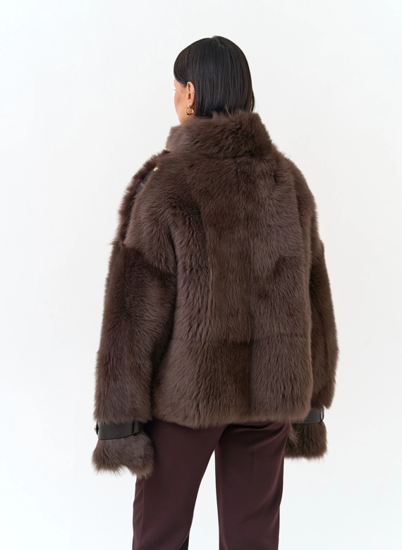 Женская дубленка с воротником стойкой фото
