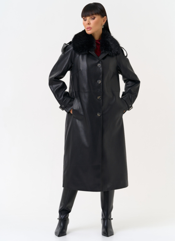 Женское утепленное пальто из экокожи с воротником из эко меха