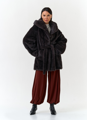 Шуба из меха норки с капюшоном