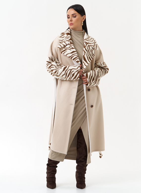 Двухстороннее пальто из эко замши с английским воротником