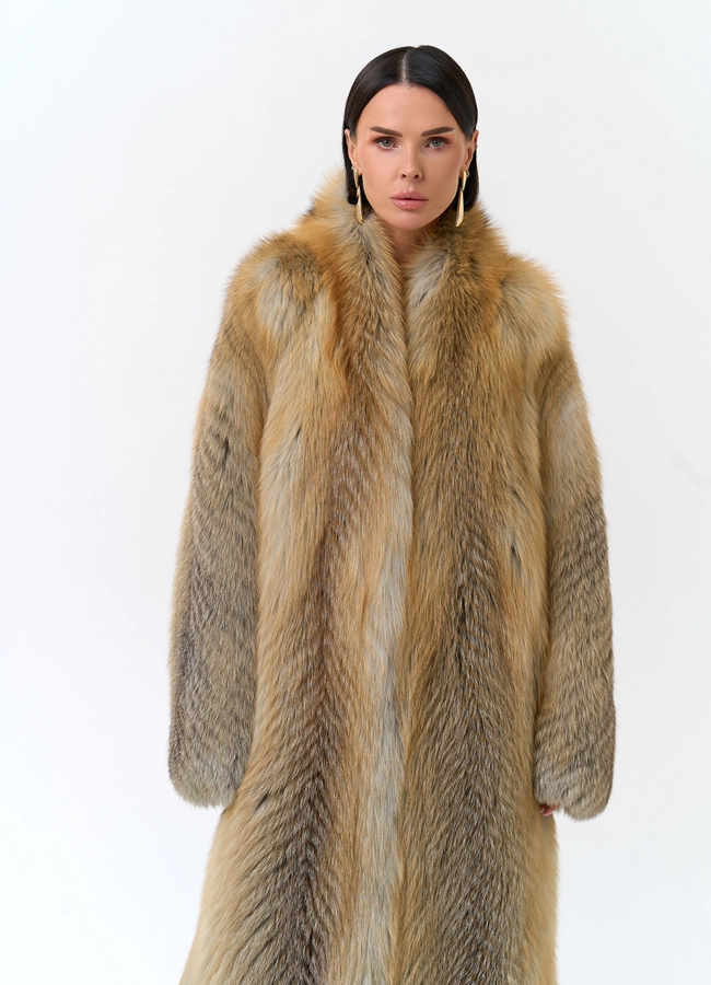 Длинная шуба из меха лисы модель № 33766 универмаг малина