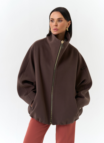 Женское укороченное пальто с высоким воротником