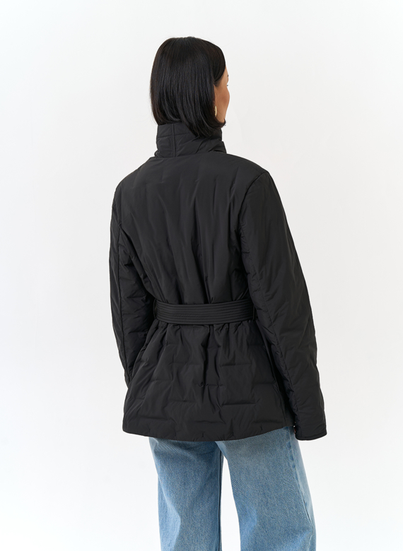 Женская куртка с поясом 